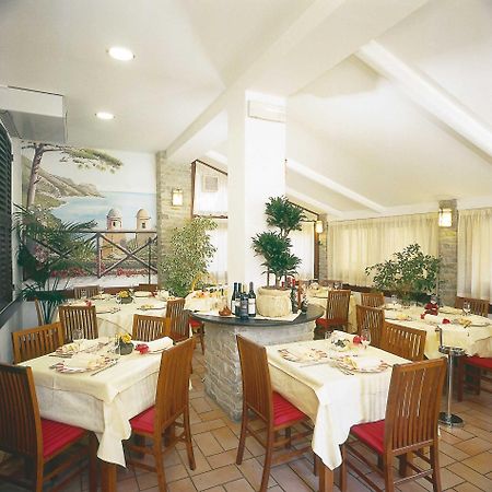 ארנצאנו Hotel Ulivi מראה חיצוני תמונה