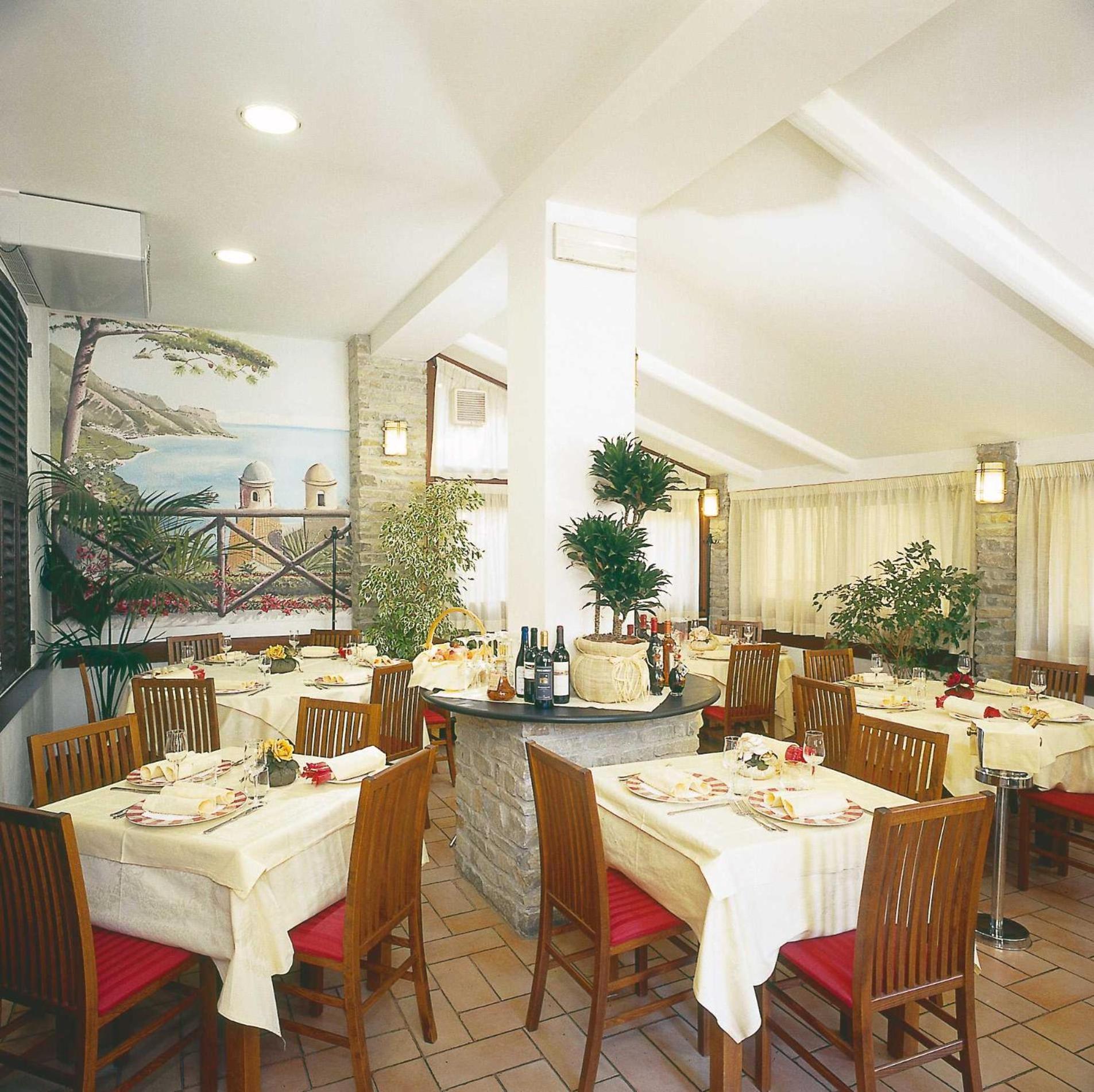 ארנצאנו Hotel Ulivi מראה חיצוני תמונה