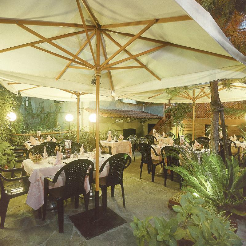 ארנצאנו Hotel Ulivi מראה חיצוני תמונה