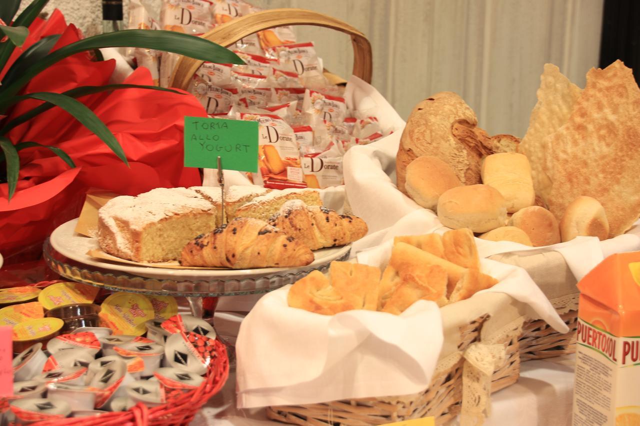 ארנצאנו Hotel Ulivi מראה חיצוני תמונה