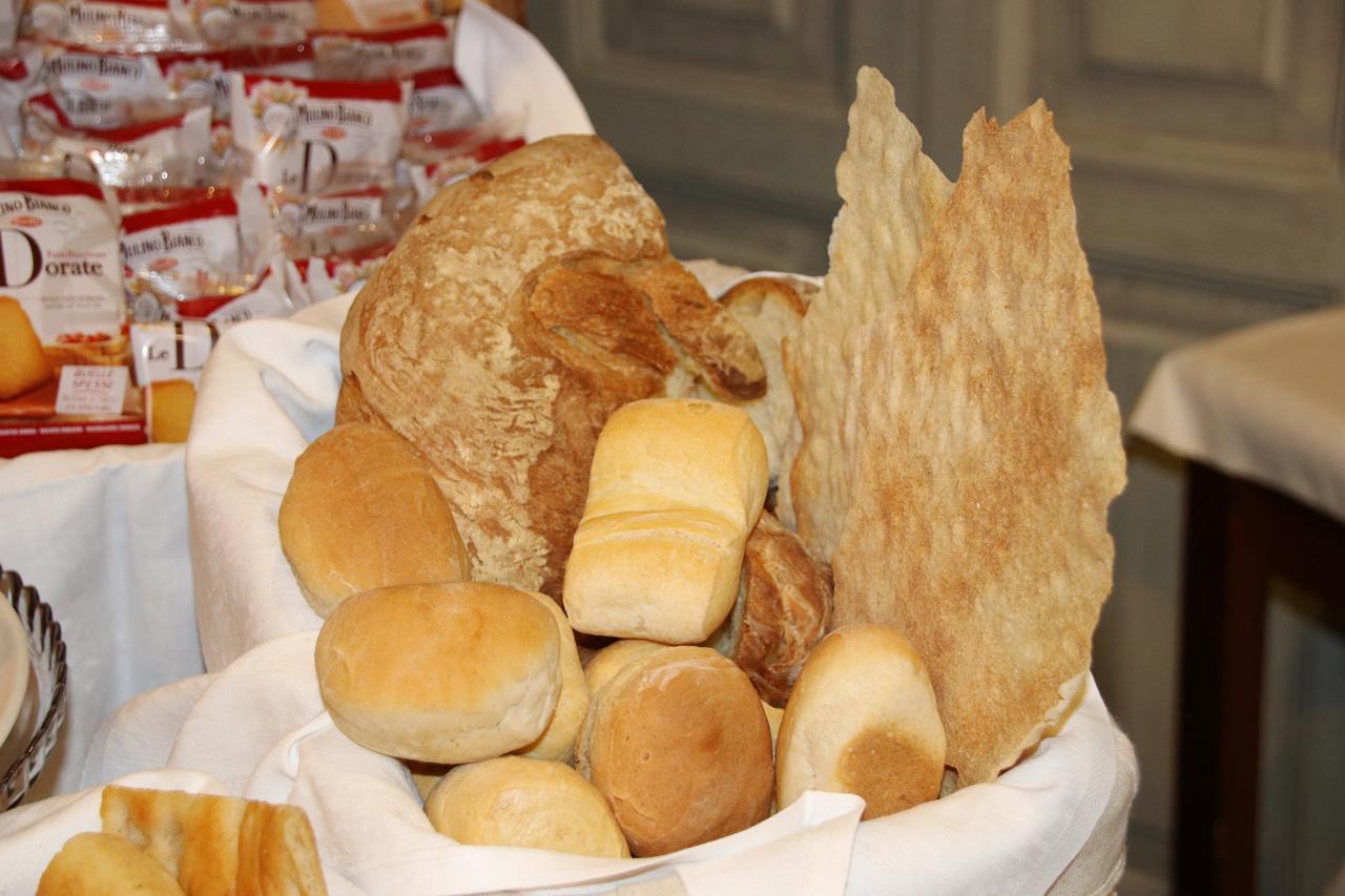 ארנצאנו Hotel Ulivi מראה חיצוני תמונה